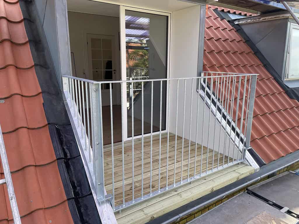 store altanvinduer i lejlighed færdig